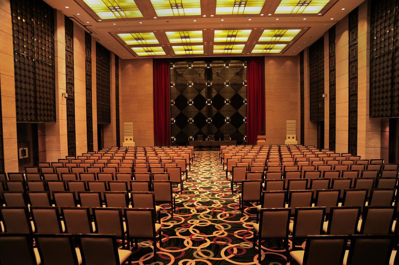 Hotel De Convencoes De Talatona Hcta Луанда  Экстерьер фото