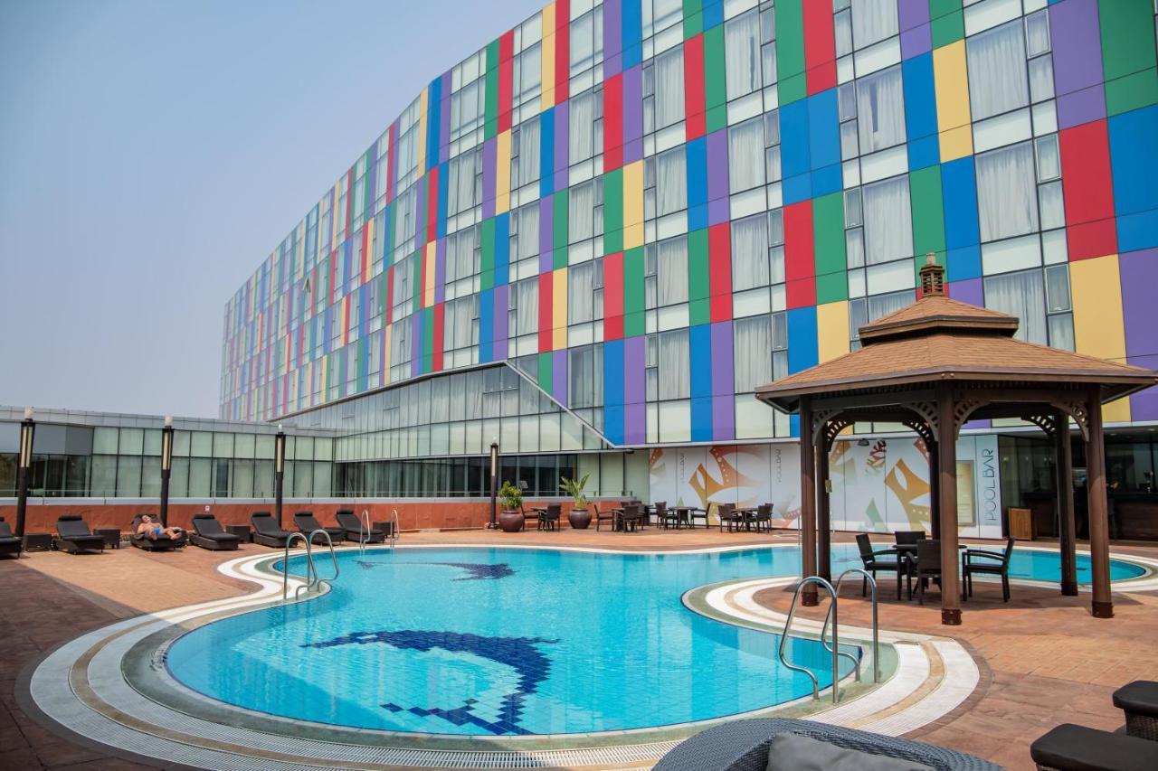Hotel De Convencoes De Talatona Hcta Луанда  Экстерьер фото