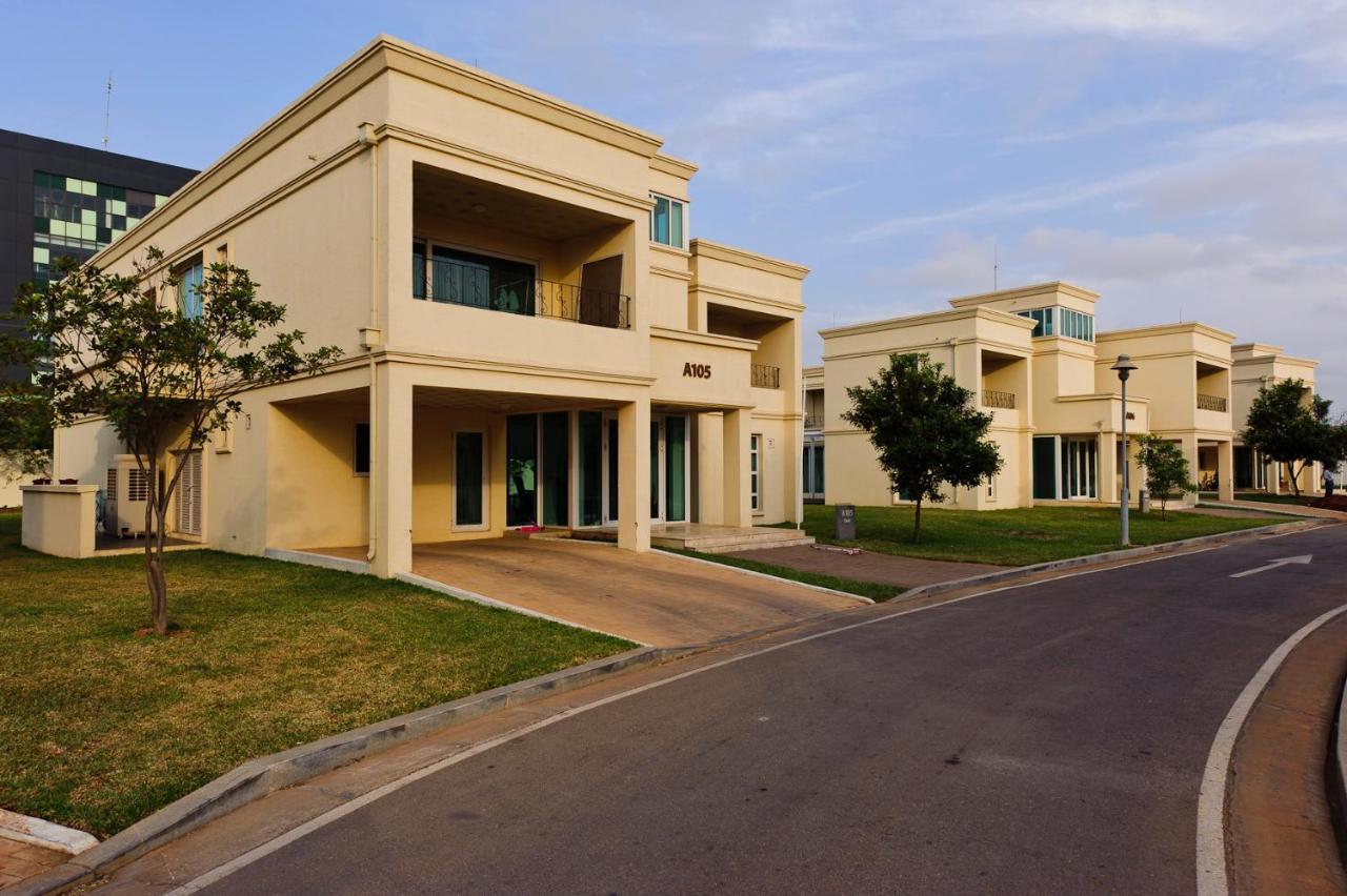 Hotel De Convencoes De Talatona Hcta Луанда  Экстерьер фото