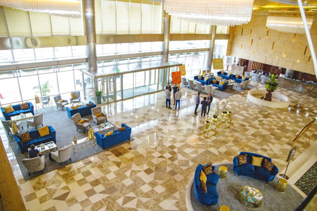 Hotel De Convencoes De Talatona Hcta Луанда  Экстерьер фото